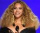Beyoncé cambiará letra de canción por uso de palabra peyorativa