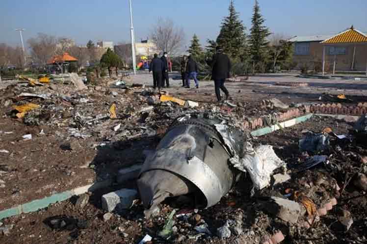 La imagen tiene un atributo ALT vacío; su nombre de archivo es iran-avion-ucrania3.jpg