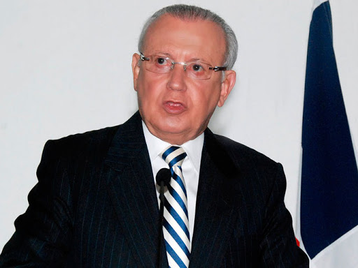 La imagen tiene un atributo ALT vacío; su nombre de archivo es Rafael-Alburquerque.jpg