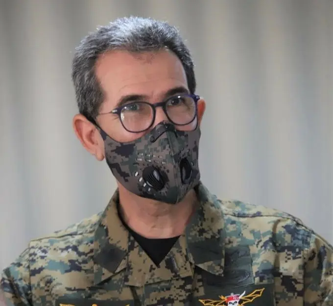 La imagen tiene un atributo ALT vacío; su nombre de archivo es Teniente-General-Carlos-Dias-Morfa.png