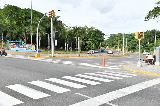 La imagen tiene un atributo ALT vacío; su nombre de archivo es santo-domingo-oeste.jpg