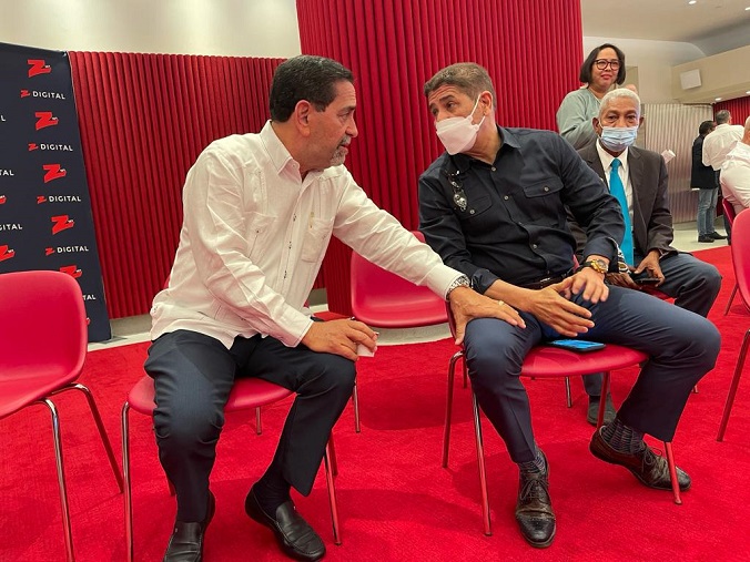 La imagen tiene un atributo ALT vacío; su nombre de archivo es Eligio-Jaquez-Limber-Cruz-y-Erasmo-Chalas.jpg