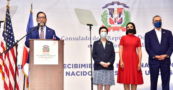 La imagen tiene un atributo ALT vacío; su nombre de archivo es Eligio-Jaquez-y-luis-abinader.jpg