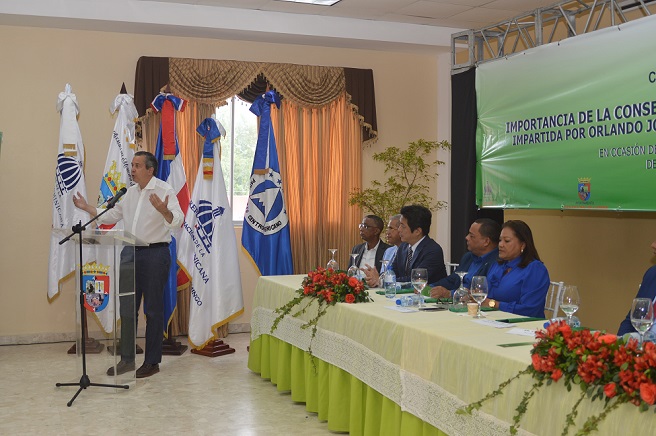 La imagen tiene un atributo ALT vacío; su nombre de archivo es Mesa-del-agua-Jorge-Mera.jpg