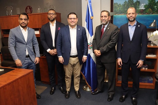 La imagen tiene un atributo ALT vacío; su nombre de archivo es director-aduanas-y-consul-rd1.jpg