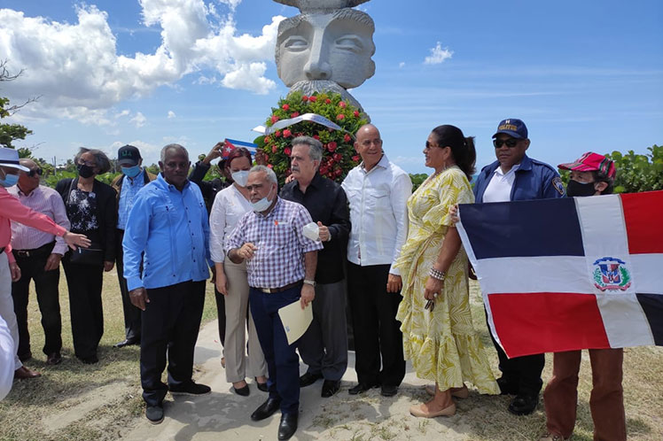 La imagen tiene un atributo ALT vacío; su nombre de archivo es homenaje-Manifiesto-Montecristi.jpg